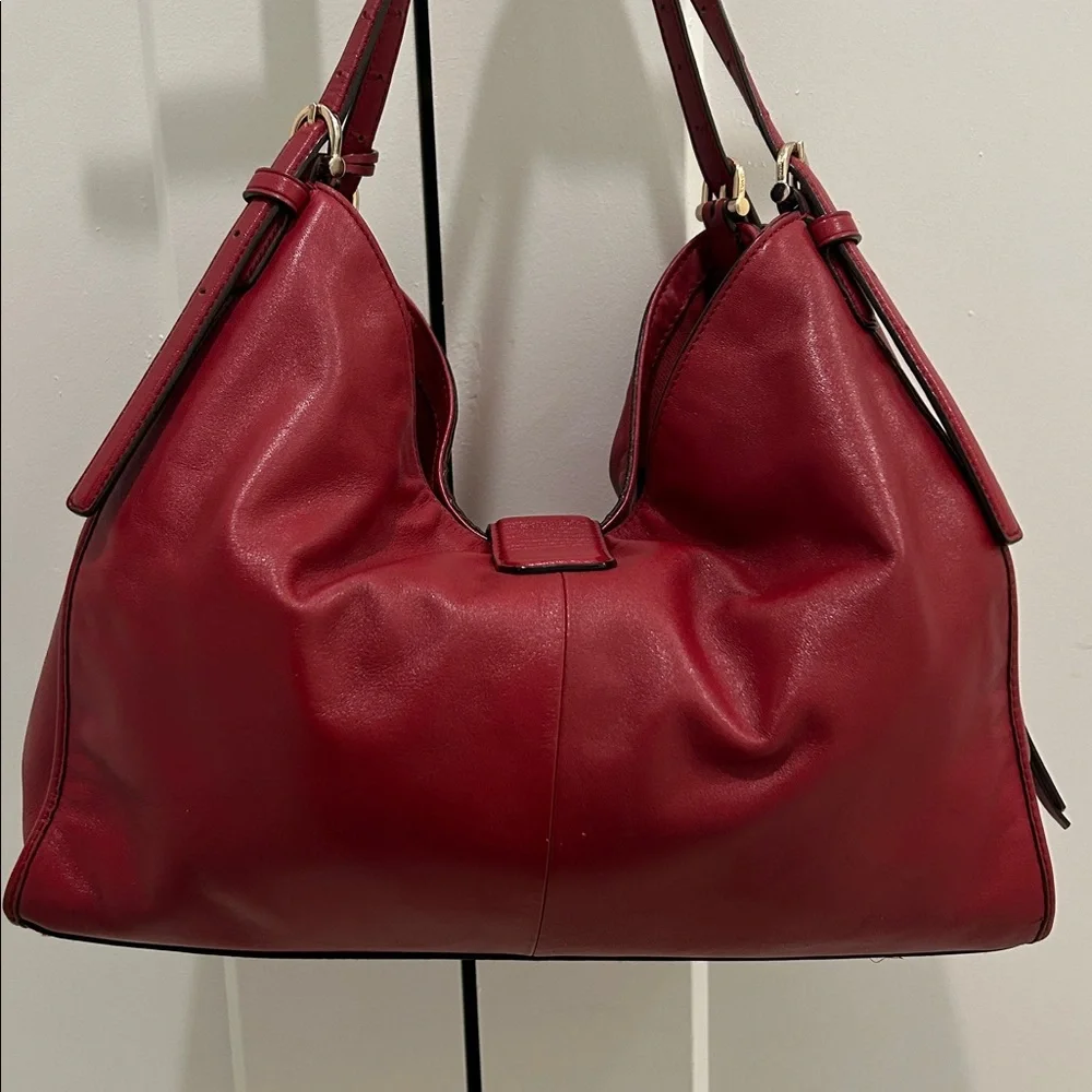 Coach Red Leather Shoulder Bag with Gold Hardware - Picture 6 of 16